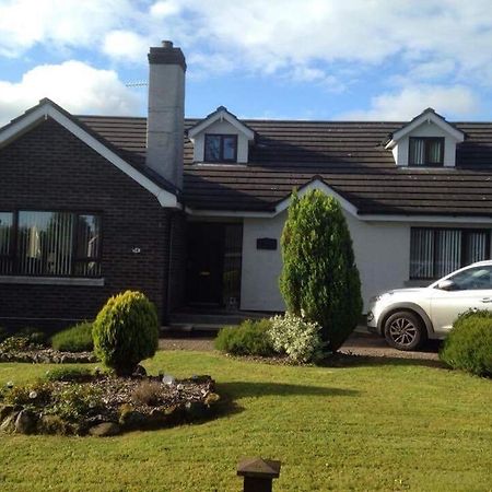 Bed and Breakfast Tara House Ballycastle Exterior foto